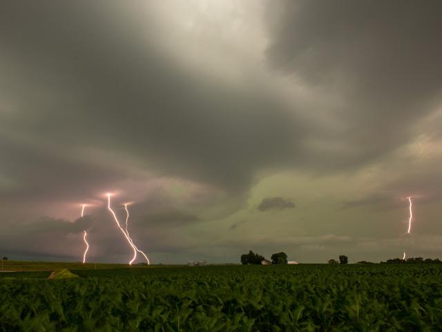 A rapid switch to La Nina produces low confidence in the 2024 seasonal forecast. (Photo by DTN Meteorologist Brandon LaBrie)