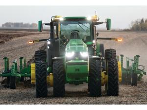 Deere Says Deal With Starlink Brings Vast New Opportunities to Ag