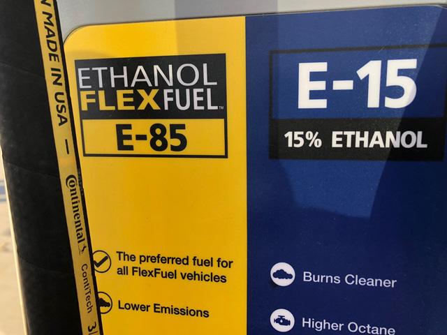 Eight states have been granted a waiver under the Clean Air Act to sell E-15 year-round but that rule by EPA doesn't go into effect until April 2025. The ethanol industry will again be waiting for an emergency waiver from EPA to sell E15 this summer. Nationally, there are more than 2,500 E15 pumps. (DTN file photo)