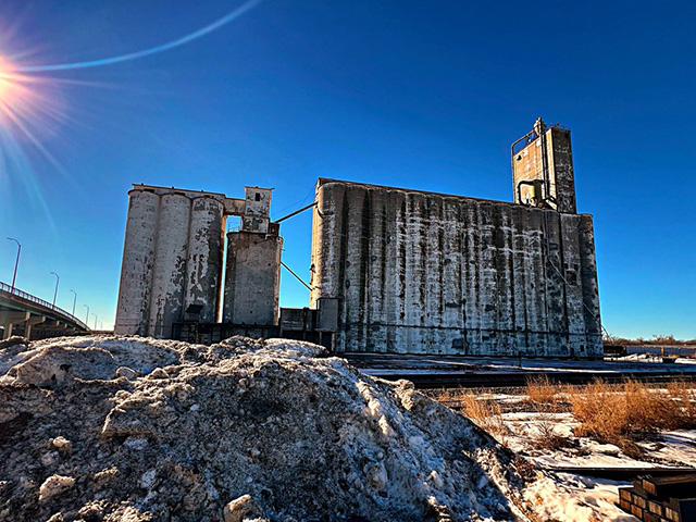 Tekamah, Nebraska, farmer Quentin Connealy reflected on childhood trips to this ADM soybean facility while sitting in a long delivery line Tuesday afternoon. (Photo courtesy of Quentin Connealy)