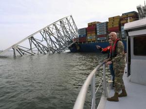 Biden Tours Key Bridge Wreckage; USACE Sets Timeline to Reopen Navigation