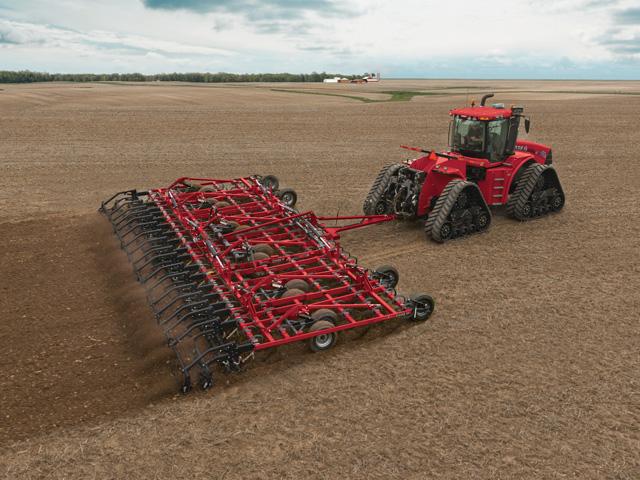 Intelsat will provide multi-orbit internet access to connect CNH equipment working in remote locations and easy-to-use satellite terminals ready to handle the challenging environment on a farm. (DTN image courtesy CNH Industrial)