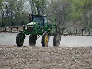 Proposed Bayer Dicamba Label Removes Over-the-Top Use in Soybeans