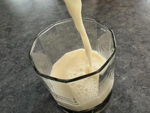 FDA Raises More Concern Over Raw Milk Amid H5N1 Outbreak in Dairy Cattle