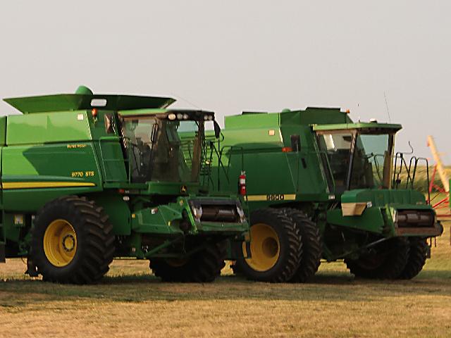 The Federal Trade Commission is investigating right-to-repair claims leveled at Deere and Company by agriculture groups that filed a petition. (DTN file photo by Elaine Shein)