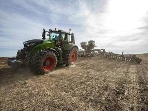 AGCO Expects 2025 To Be Difficult, but Sees Fendt, PTx as Long-Term Income Generators