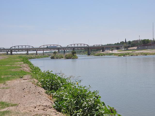The Rio Grande River near Eagle Pass, Texas. Threatened with 5% tariffs by President Donald Trump, Mexico agreed to begin releasing 200,000 acre-feet of water into Texas starting this week. Texas farmers have seen roughly $1 billion in economic losses because Mexico has withheld water despite a 1944 treaty. (DTN file photo by Katie Dehlinger)