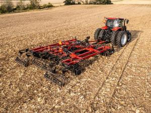 Deere Expects 2026 To Be Better; CNH Says Wait Until 2027; Plus New Equipment