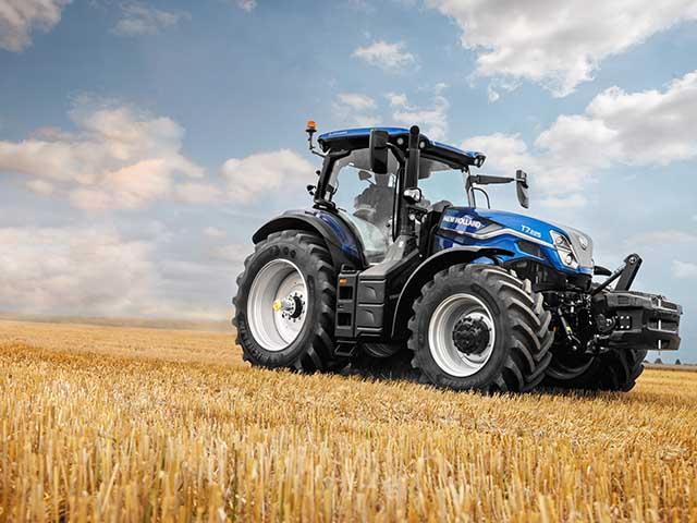 New Holland has unveiled a new T7 standard wheelbase tractor designed for the needs of beef and dairy operations, hay and forage work, and row-crop production. (Photo courtesy of New Holland)